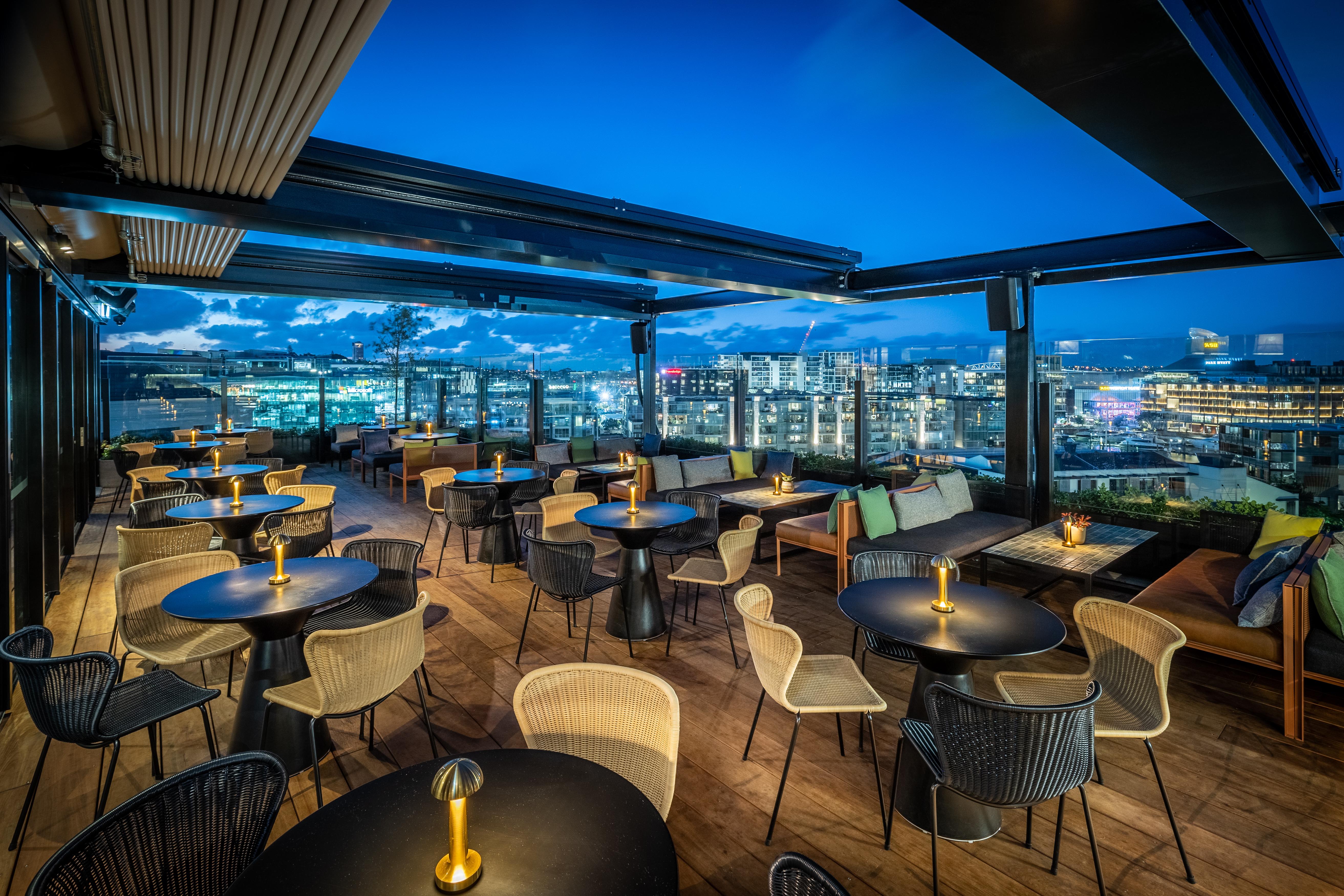 Qt Auckland Hotel Eksteriør billede The Sky Bar